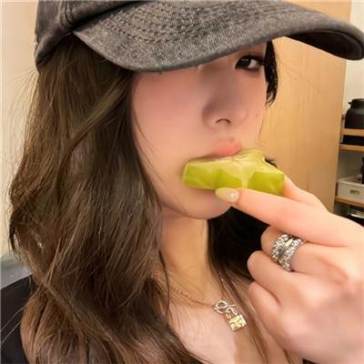 绿草如阴
